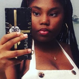 Meet your Posher, Jade